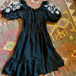 Knox Rose Black Floral Embroidered Dress NWT size XS